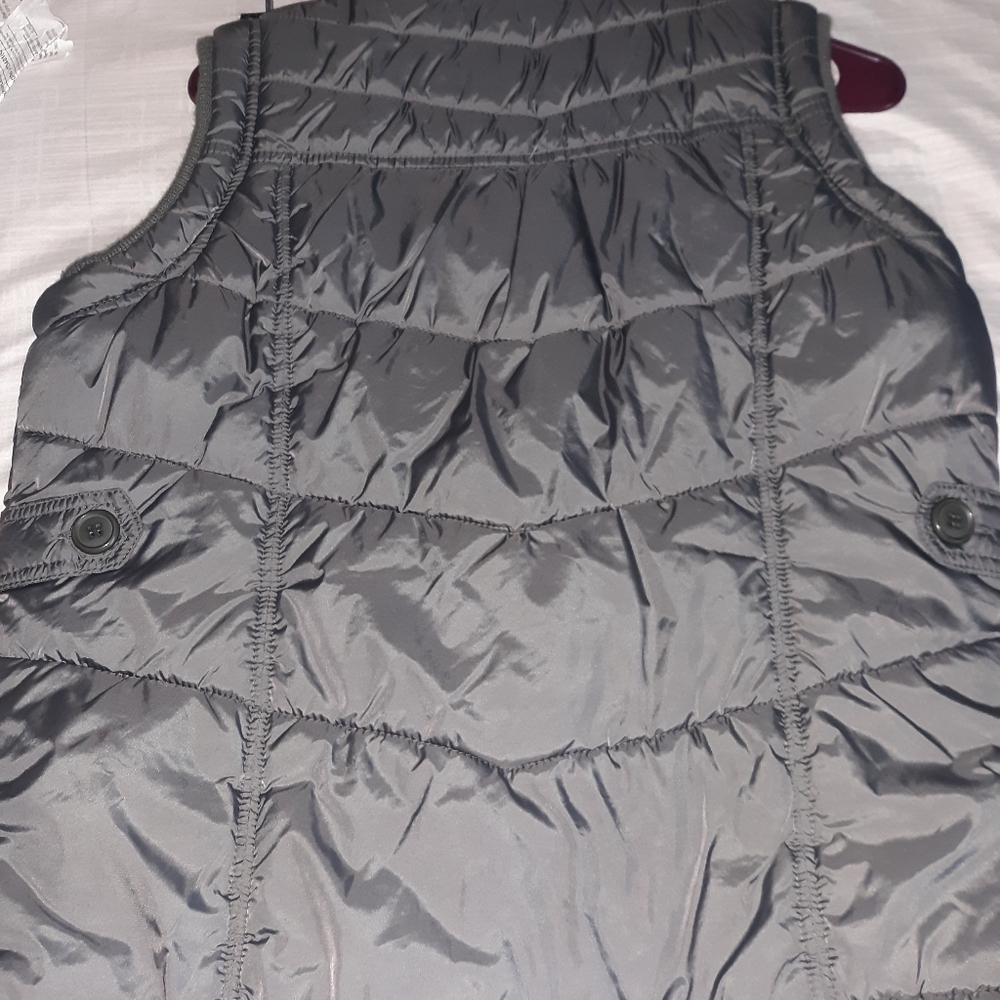 Vest - Picture 3 of 3